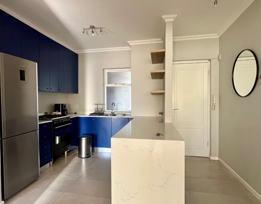 To Let 2 Bedroom Property for Rent in Sea Point Western Cape